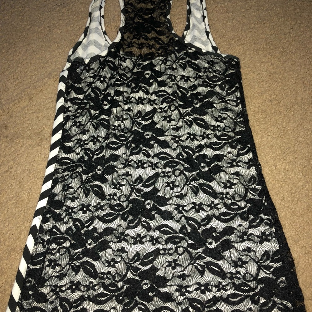 🌞Tank top bundle🌞 - Picture 7 of 8